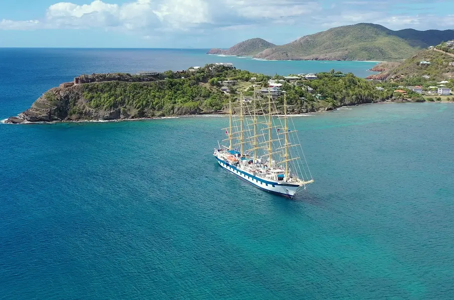 2022-01-Royal-Clipper-Heinel-Antigua.jpg