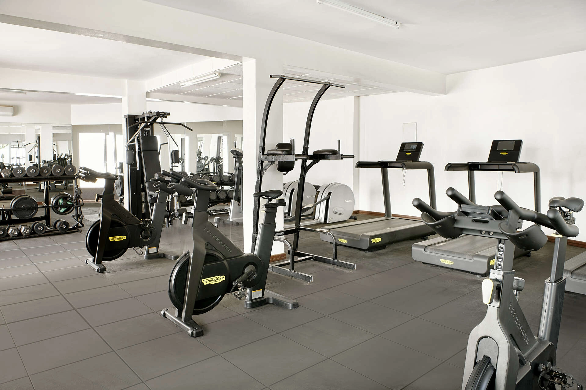 FOB_FAC_GYM_0005.jpg