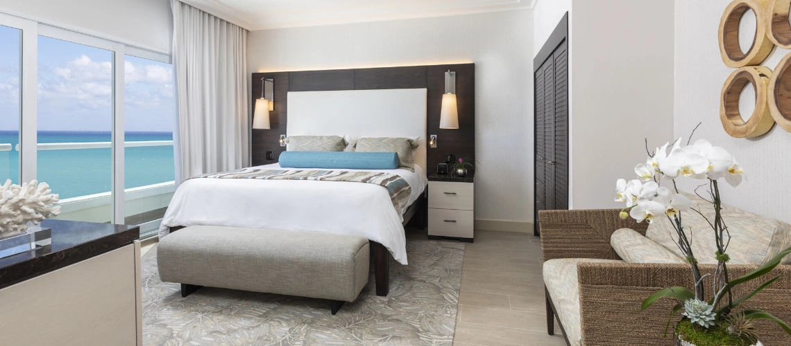 06_Oceanfront_one_bedroom_suite.jpeg