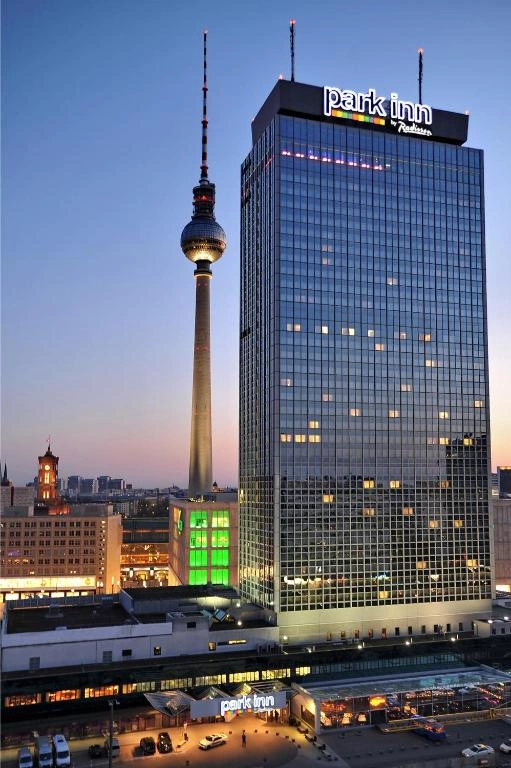 Park Inn by Radisson Berlin Alexanderplatz 4* - Sans transfert