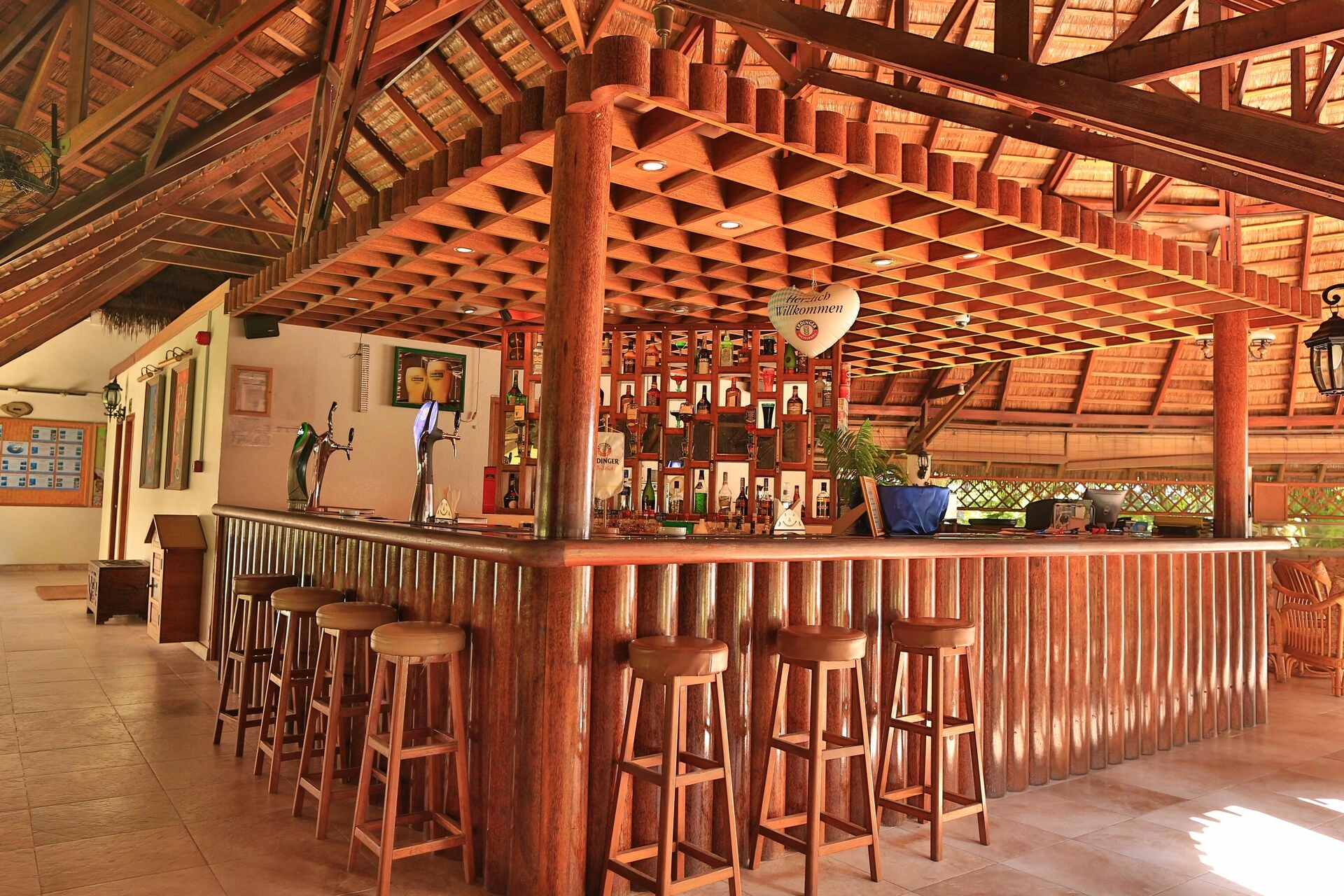 Fisherman_s_Bar_(3)(1).JPG