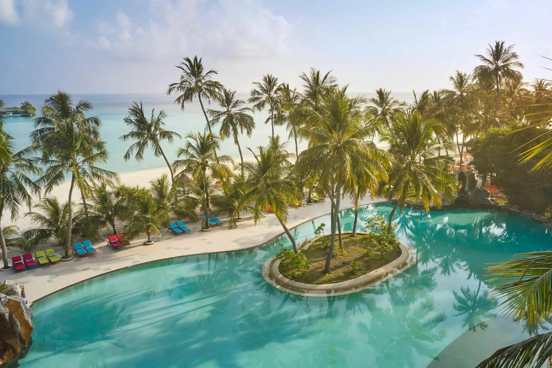 Villa_Park_-_Main_Pool_-_View_-_4K.jpg