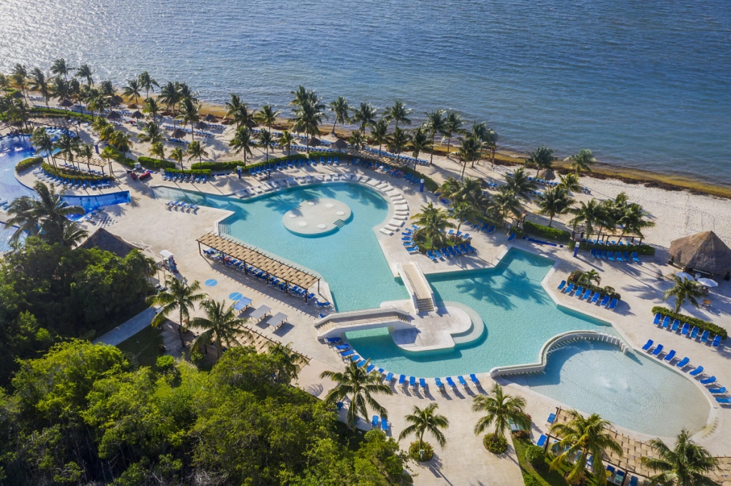 Club Coralia BlueBay Grand Esmeralda 5* - avec vols Air France