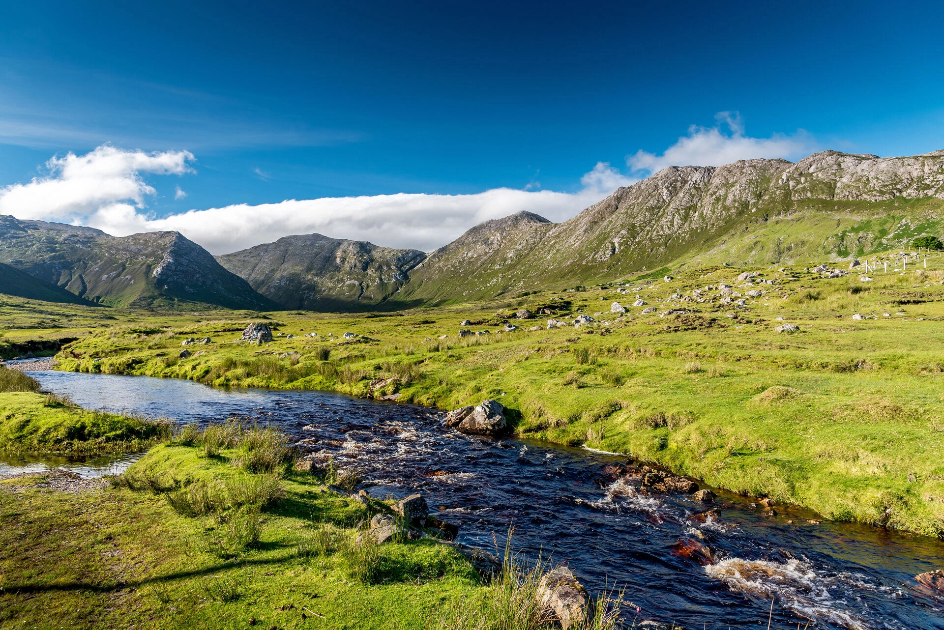 Connemara_landscape_AdobeStock_177226262.jpeg