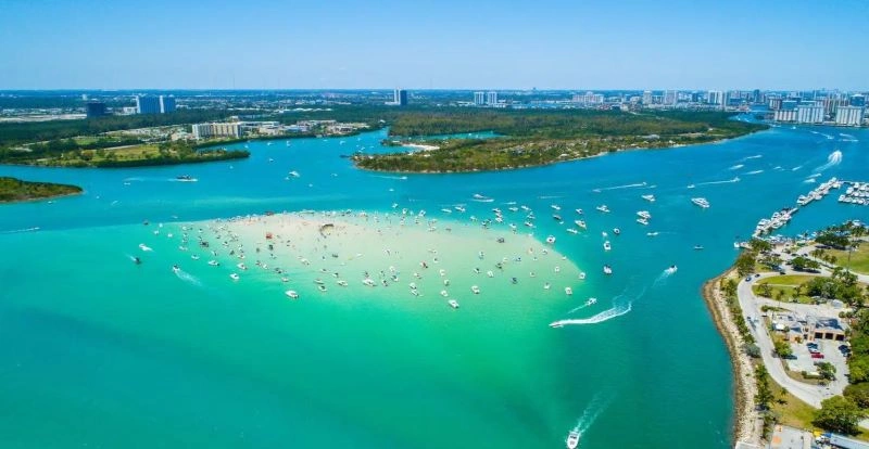 J7_Miami_Beach_Baie_de_Biscayne.jpg