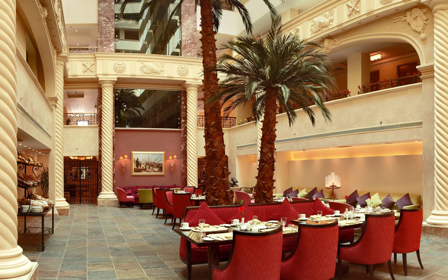 patio_panorama_c2.jpg