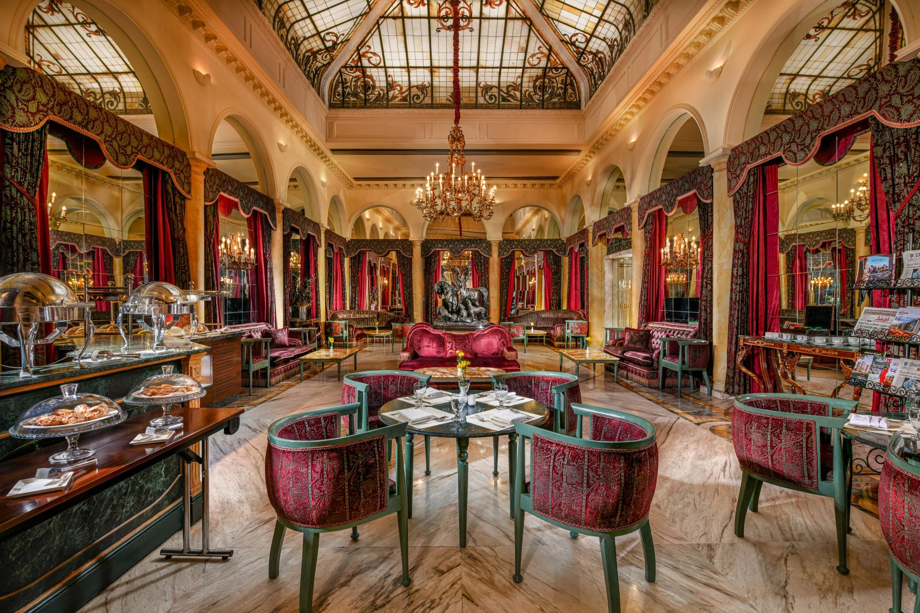 royal_lounge_1.jpg