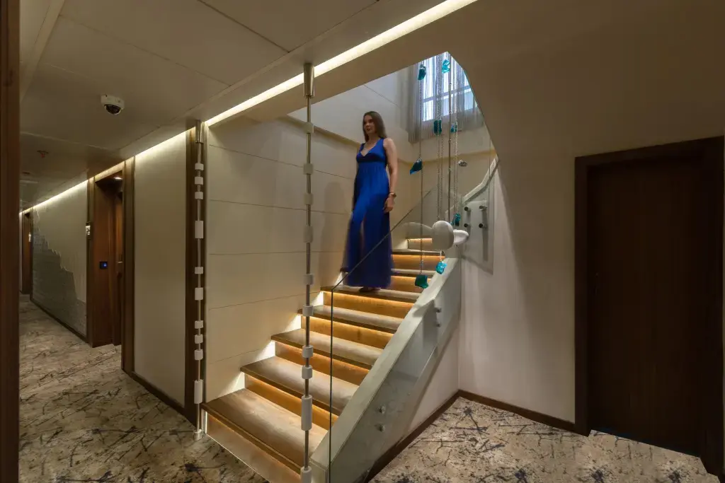 Escalier Royal Yacht.webp