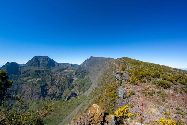vue_785577_pgbighd.jpg