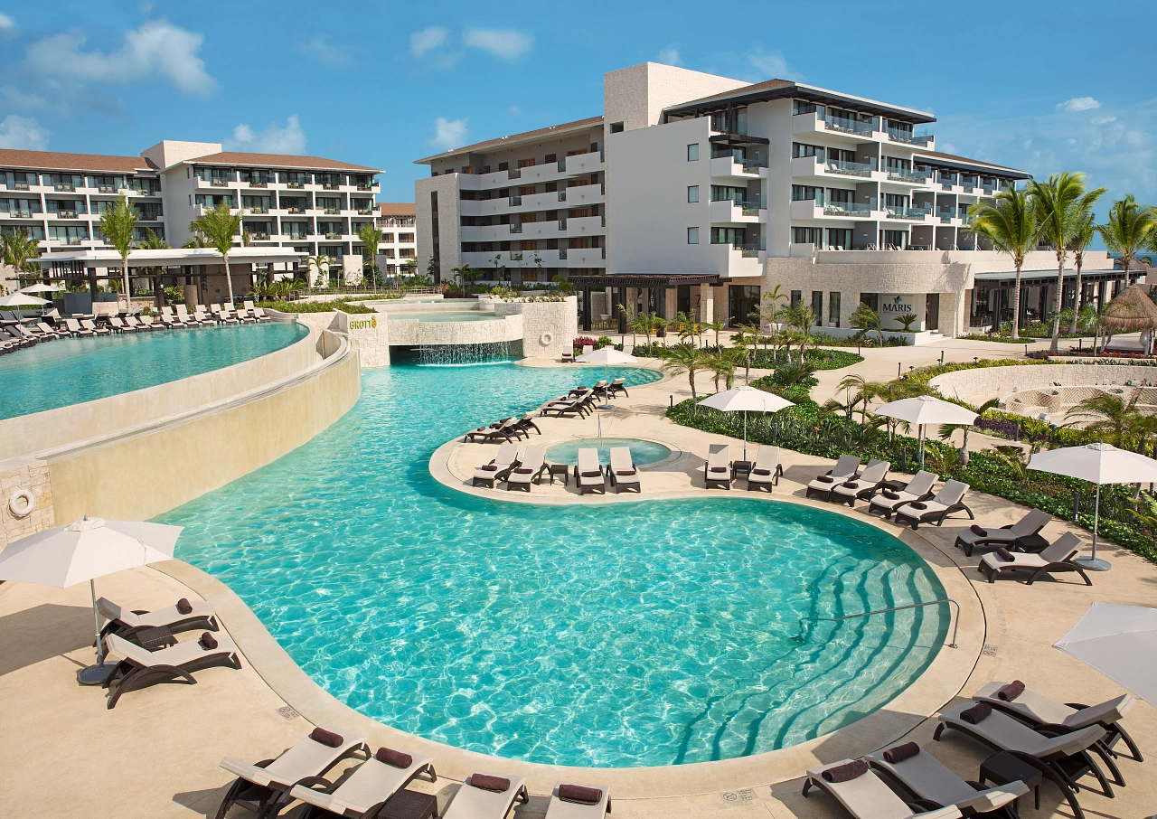 DREPM-EXT-GrottoPool-1-CB.png