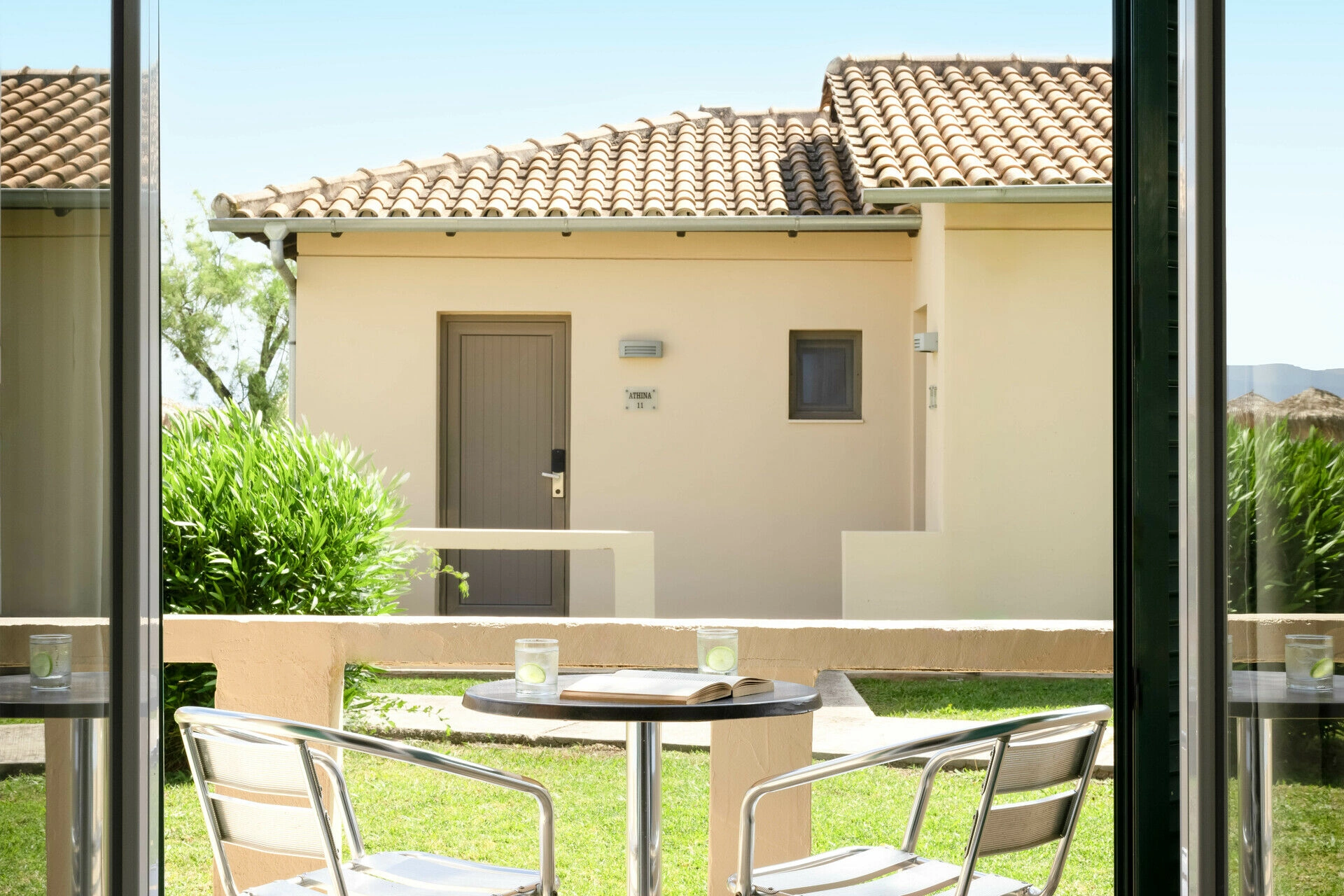 mitsis_corfu_messonghi_bungalow_garden_view_5100.jpg