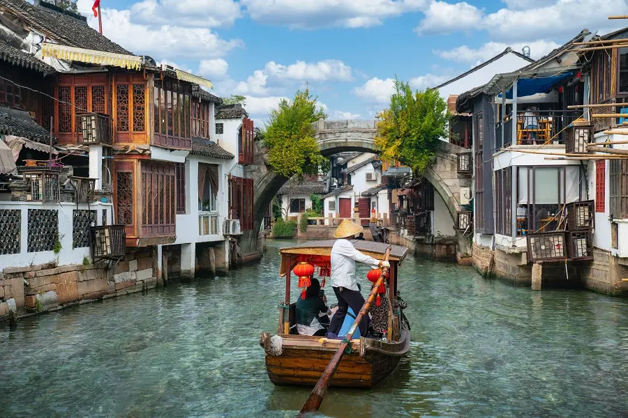 Tongli.jpeg
