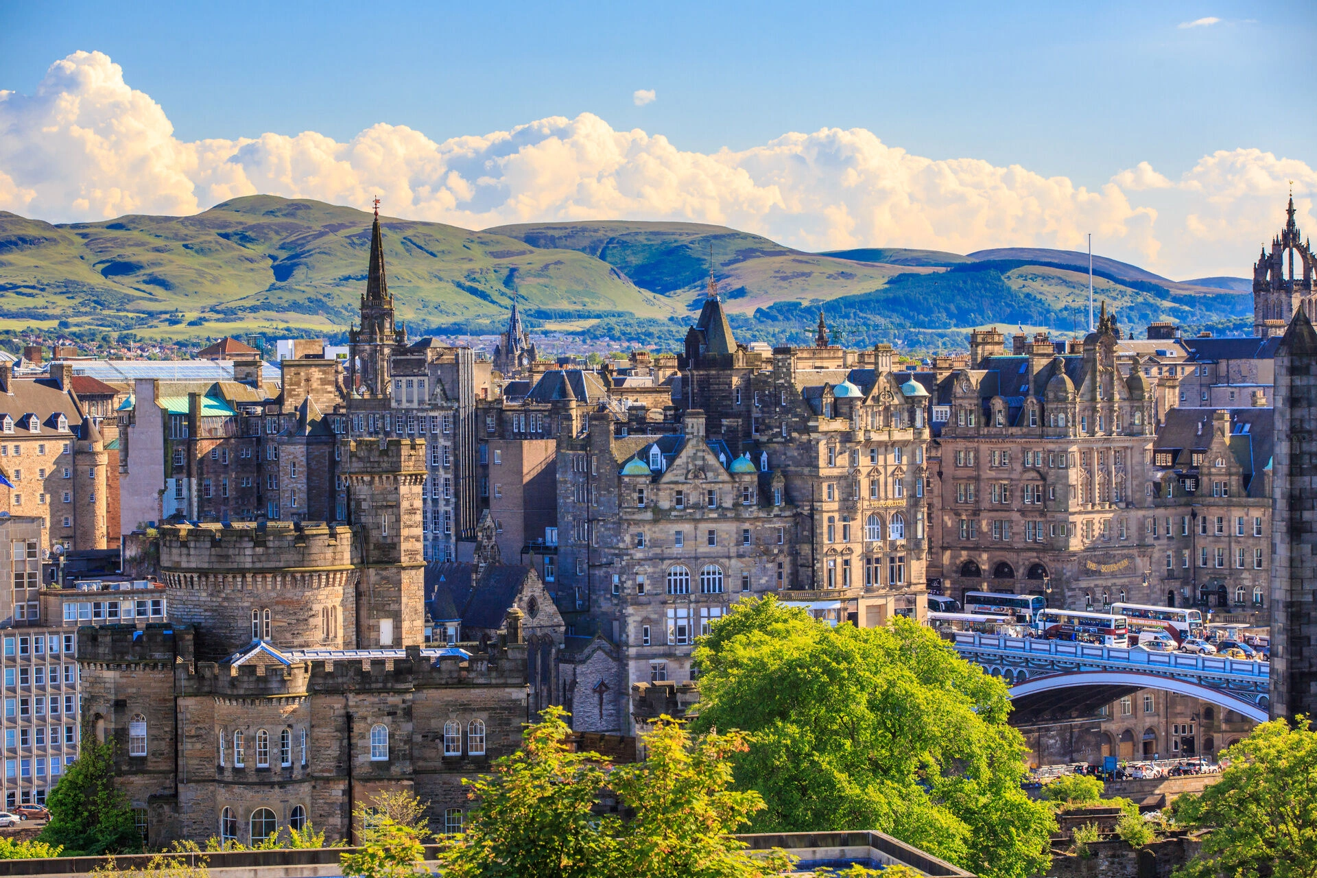 AdobeStock_117088557_edimbourg.jpeg