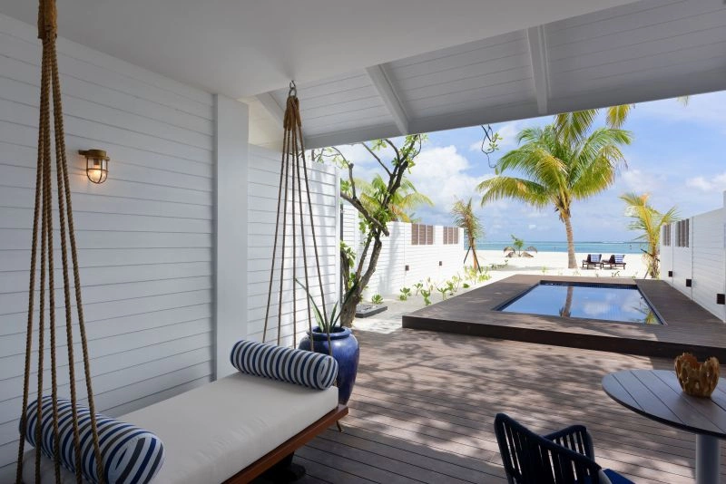 Deluxe_Beach_Pool_Exterior_pool.jpg