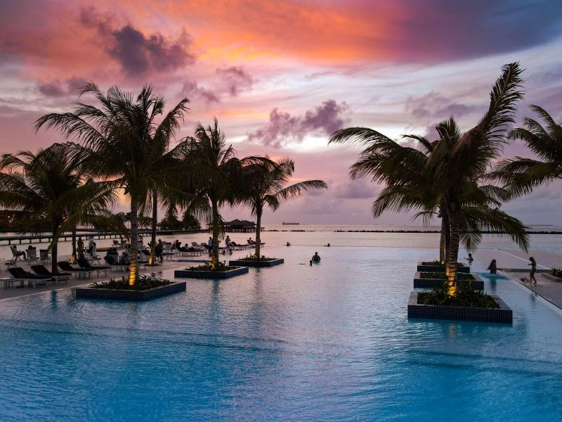 Paradise_Swimming_Pool7.jpg