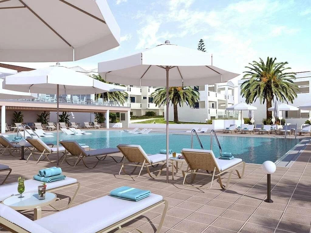 pool-outdoor_1.jpg
