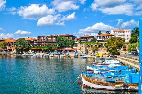 vue_798096_pgbighd.jpg