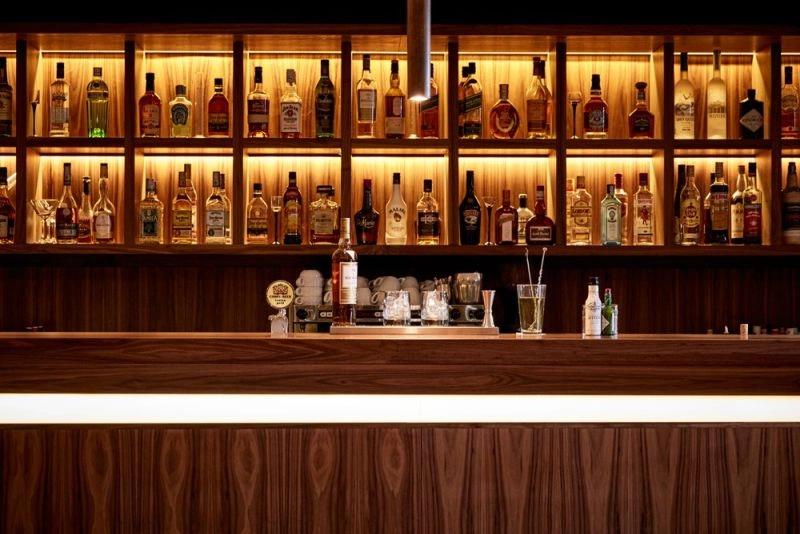 08_bar.jpg