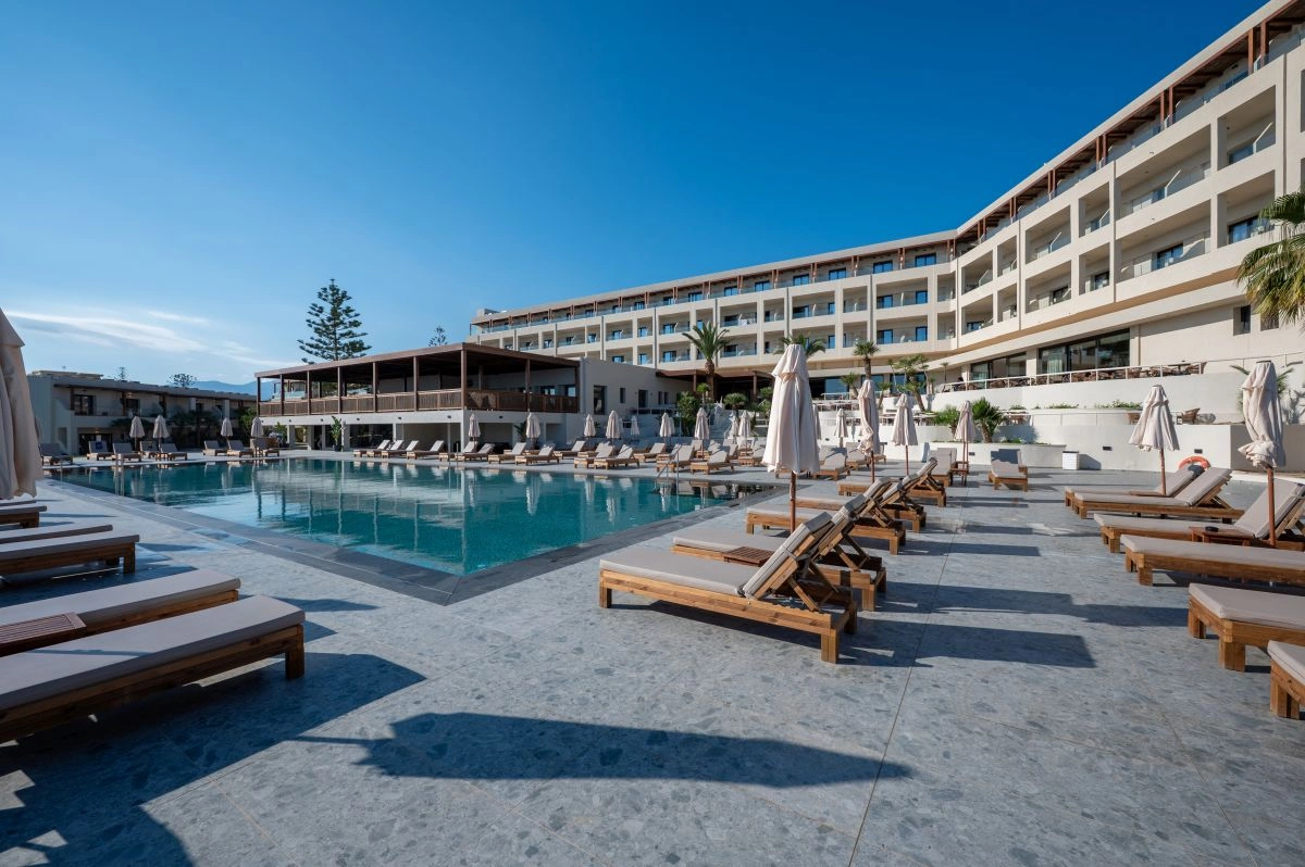 08_Oya_Beach.jpg