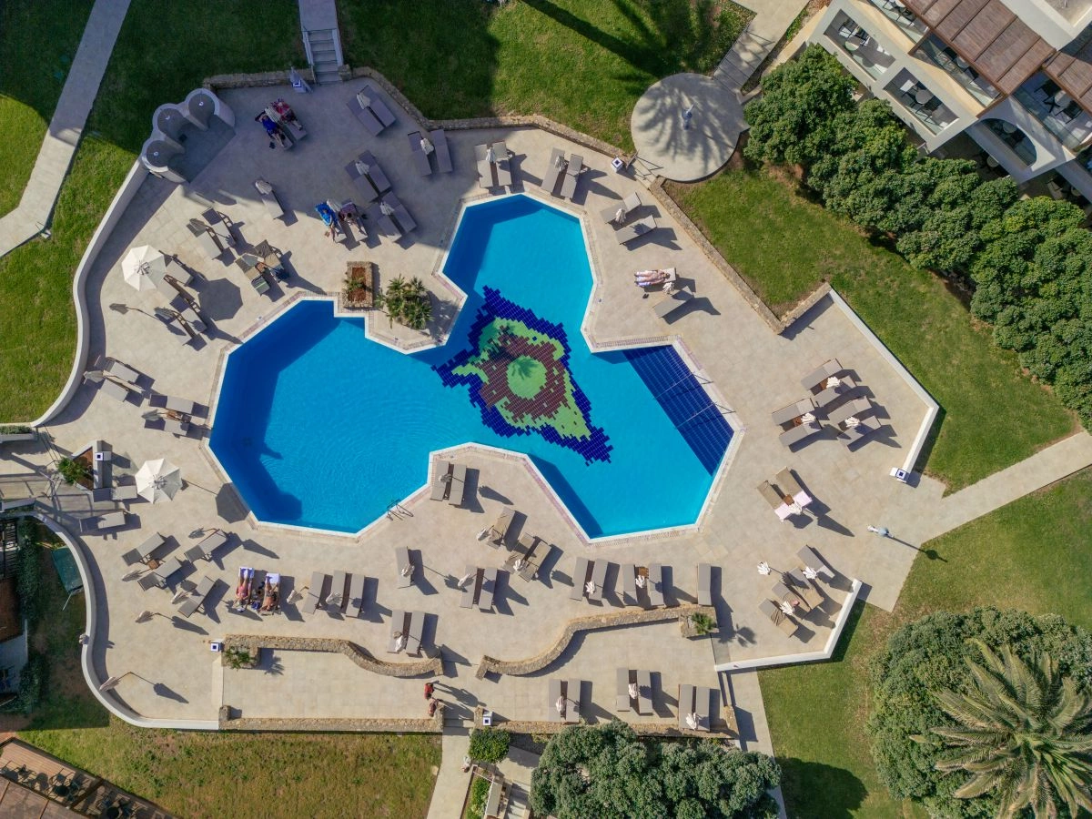 piscine_vision_en_hauteur_oya_beach.jpg