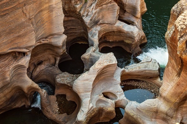 vue_600255_pgbighd.jpg