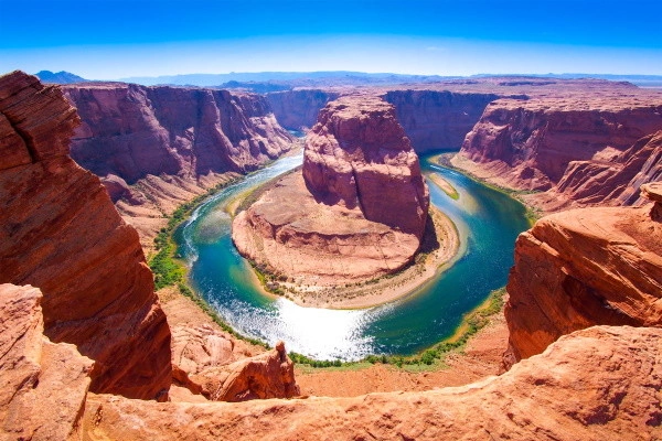vue_686236_pgbighd.jpg