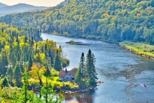Autotour Sur les Routes du Québec à la Mauricie en Liberté