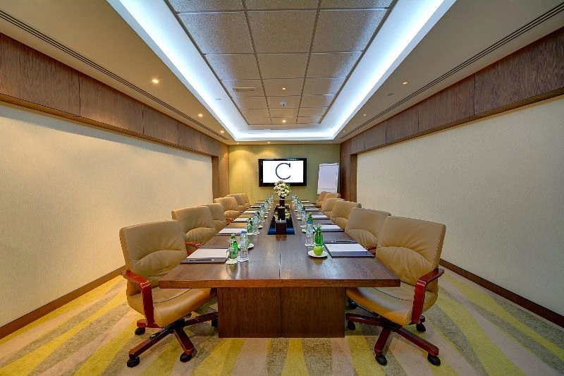 Burooj_Boardroom_(800x533).jpg