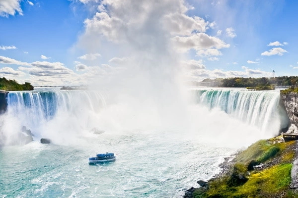 vue_648707_pgbighd.jpg