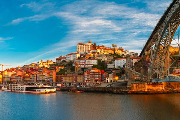 vue_859535_pgbighd.jpg