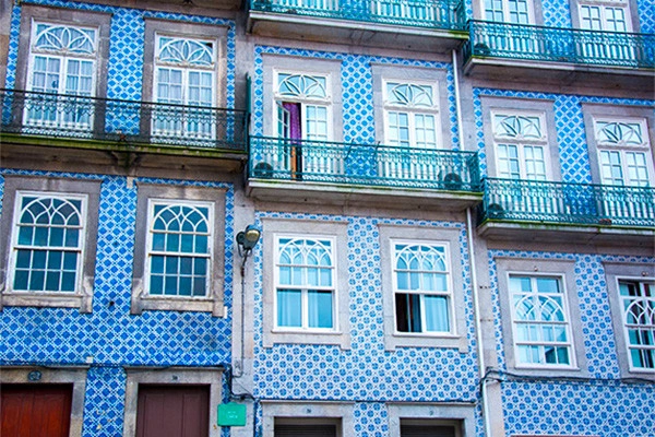 vue_858688_pgbighd.jpg