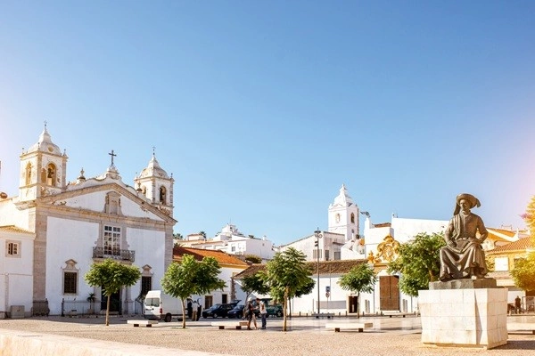 vue_847947_pgbighd.jpg
