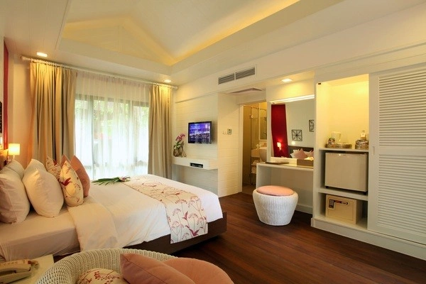 vue_648910_pgbighd.jpg