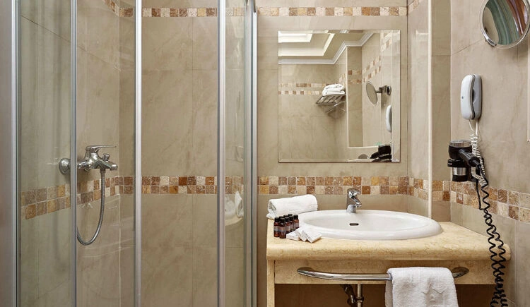 09_Salle_de_bain.jpeg