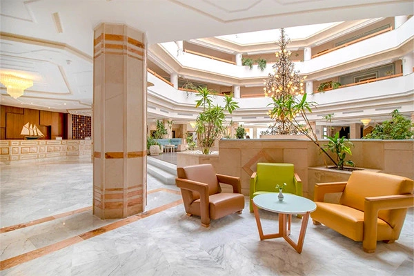 vue_880464_pgbighd.jpg