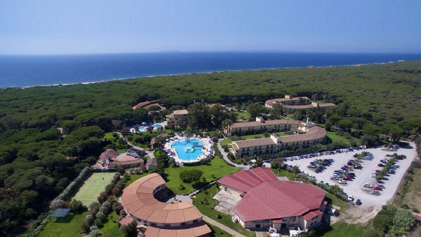 Horse_Country_Resort_Congress_e_Spa_from_the_sky.jpg