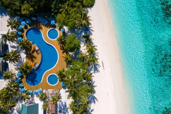 Hôtel Furaveri Island Resort & Spa *****