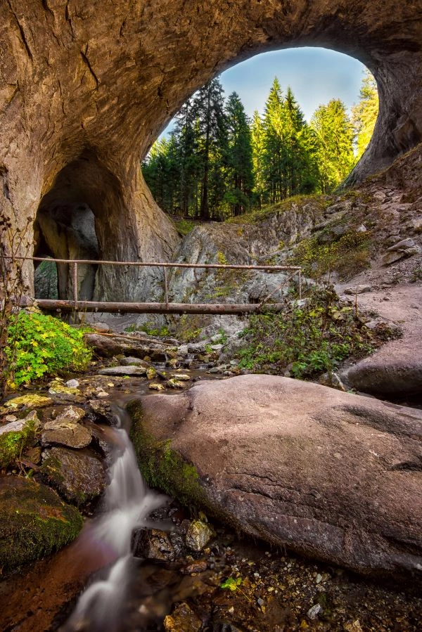 Chudnite_Mostove_(The_Wonderful_Bridges)_Rhodope_mountain.jpg