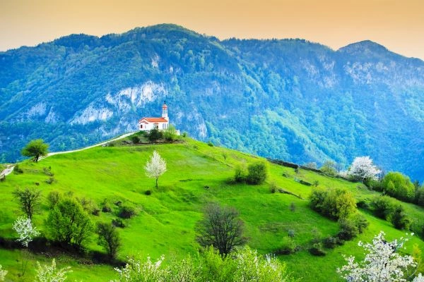 Bulgarian_mountain.jpg
