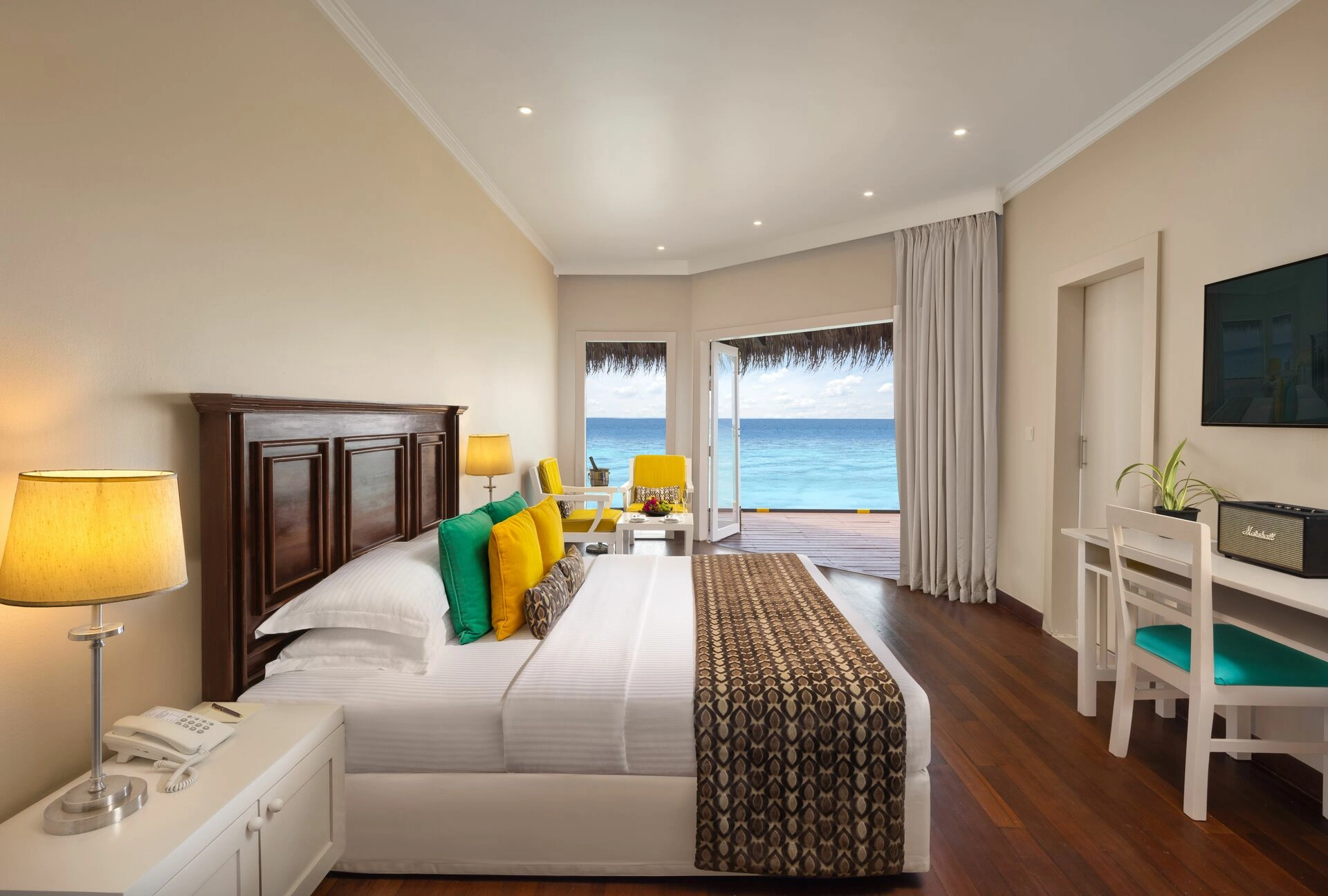 Water_Villa_-_Interior_2.jpg