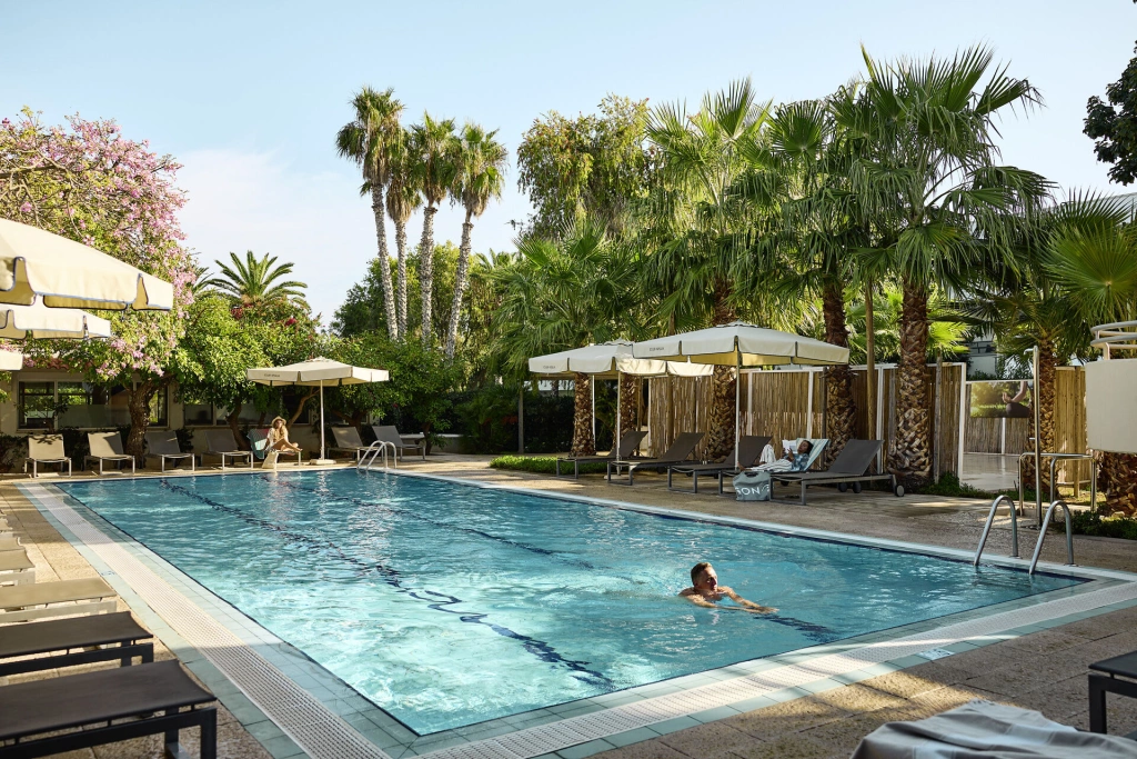 Robinson Apulia 4* avec location de voiture
