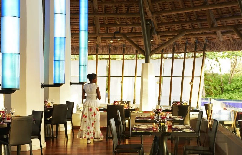 12_restaurant.jpg