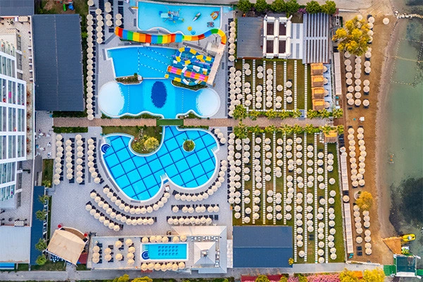 vue_885775_pgbighd.jpg