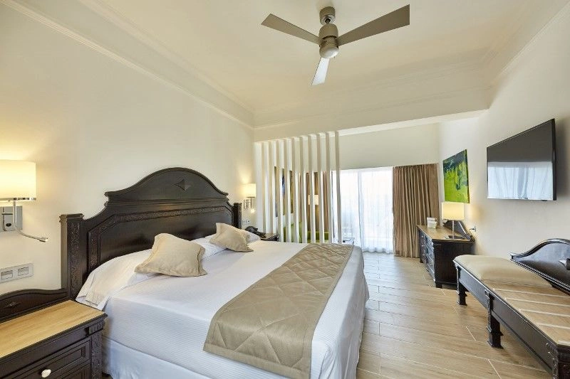 XPC_18_076_-_Junior_suite.jpg
