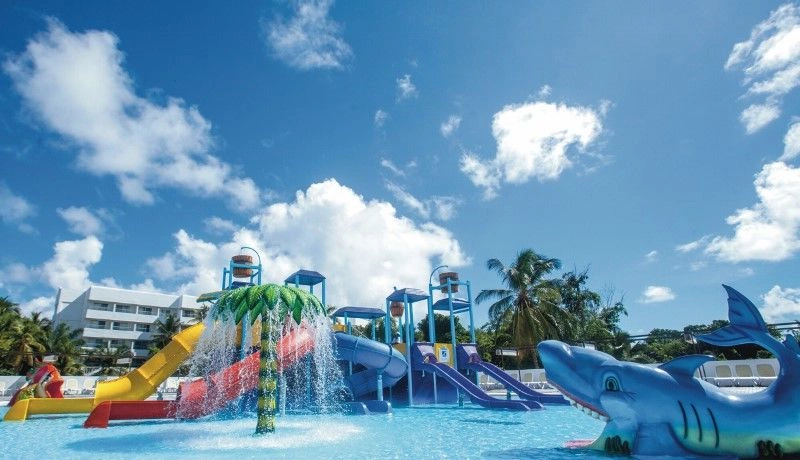 SPLASH_16_006_-_Splash_water_world_at_Riu_Resort.jpg