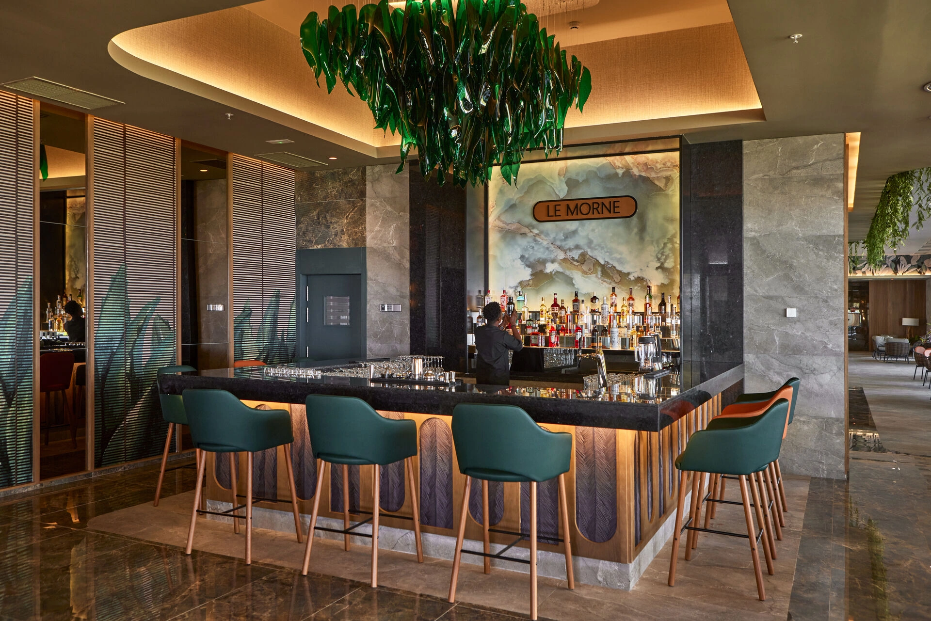 XMU_24_058_-_Lobby_bar.jpg