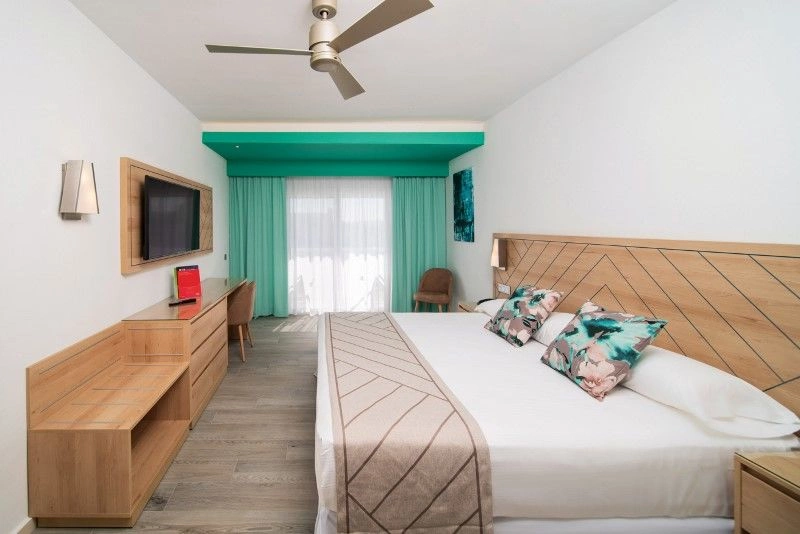 standard_double_room.jpg