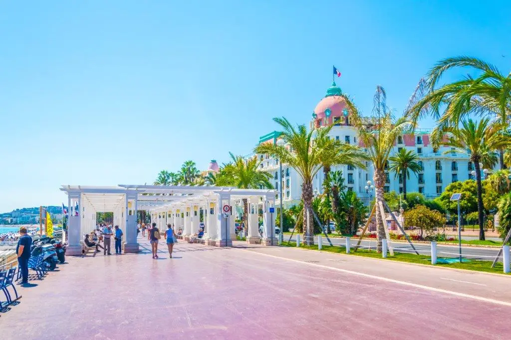 24-nice-01.jpg