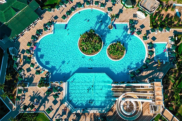 vue_842412_pgbighd.jpg