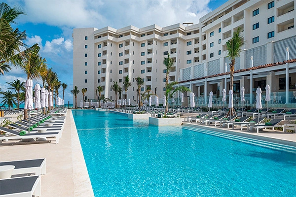 vue_892489_pgbighd.jpg